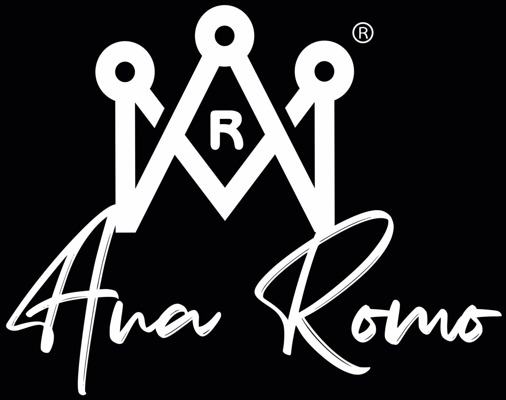 logo-white-ana-romo