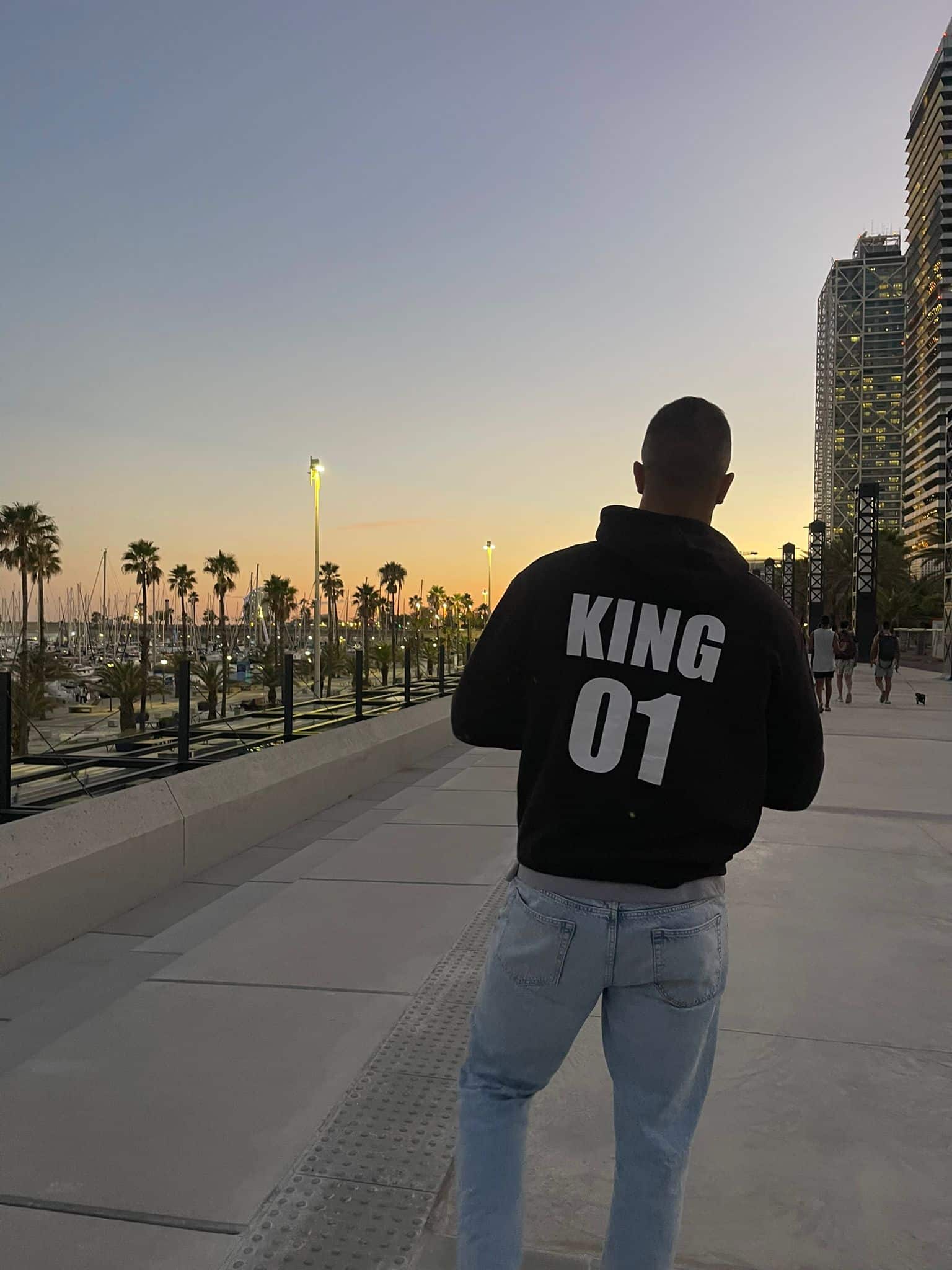 Sudadera con capucha | queen número